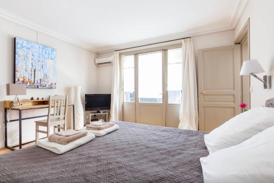 1 Square Du Docteur Blanche - Paris 16 Bed & Breakfast Exterior photo